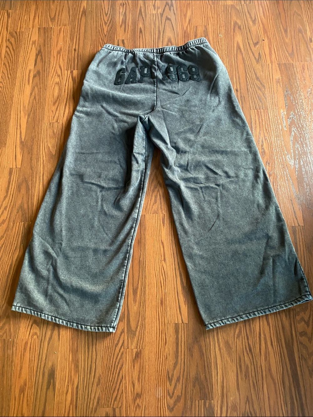 GAP Charcoal Gray Wide-Leg Sweatpants